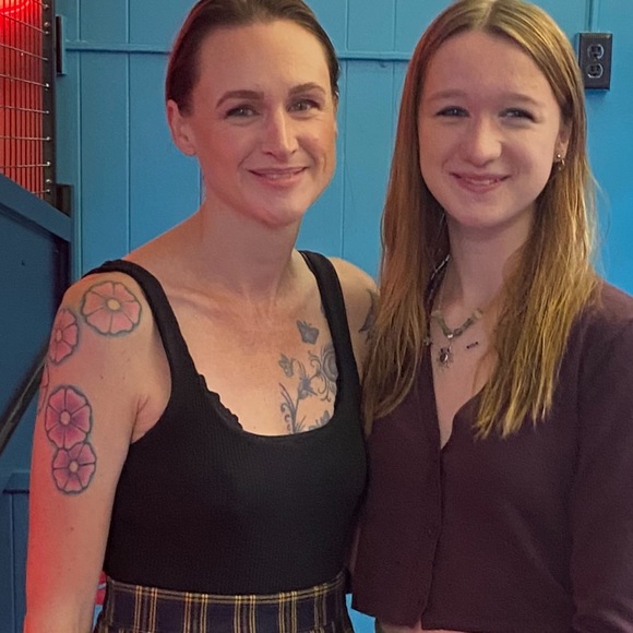 Meet your Posher, Michelle - Picture 2 of 2